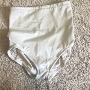 Miraclesuit tummy control